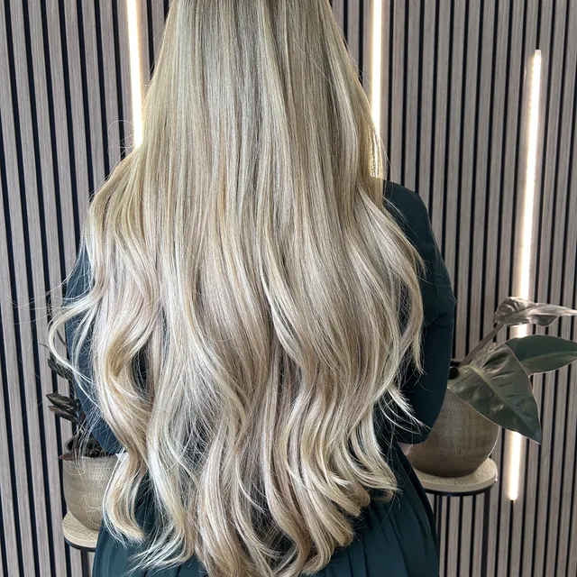 Frisch gestyltes Haar nach dem Besuch im Salon